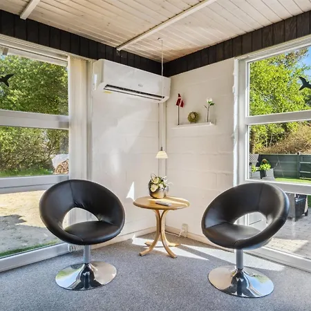 Glenna - 1-8km From The Sea By Interhome Vakantiehuis *